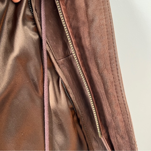 Vintage Wilson’s Leather Jacket Adventure Bound Mens Size XL with Flaws - Picture 9 of 14